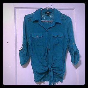 Teal green three quarter sleeve shirt